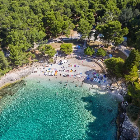 בית נופש Aurora By Interhome Loborika