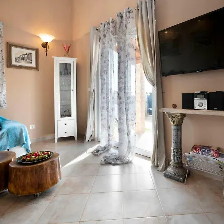 Aurora By Interhome *