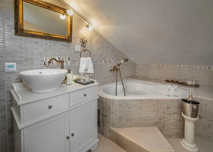 Aurora By Interhome Tatil Evi Loborika