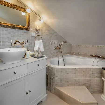 Aurora By Interhome Vikendica Loborika